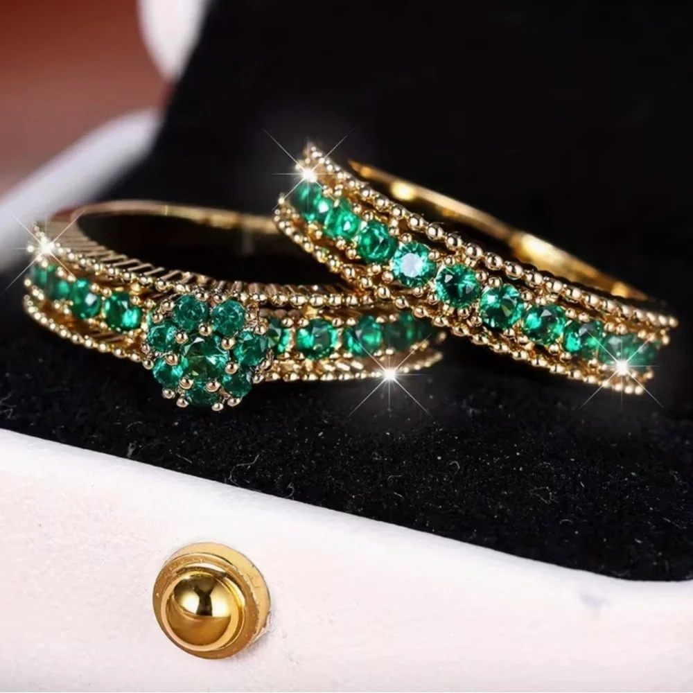 Gold Ring With Green Accents Set.